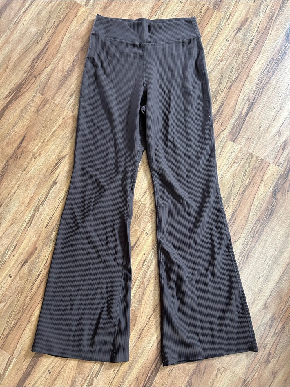 Old Navy Powersoft Ribbed Chocolate Brown Flare Leggings Womens M
